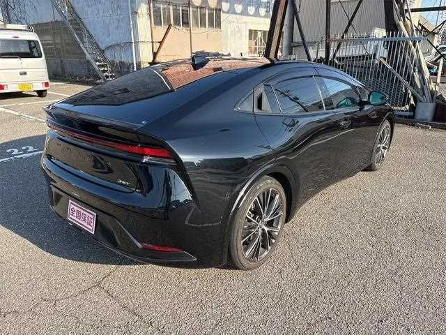 Toyota Prius 2023 — миниатюра 2