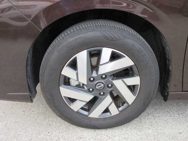 Nissan Serena 2.0 XV 2024 — миниатюра 4