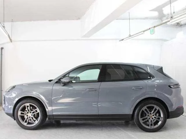 Porsche Cayenne 2024 — миниатюра 2