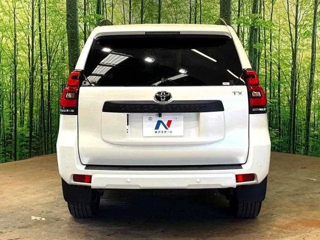 Toyota Land Cruiser Prado 2023 — миниатюра 3