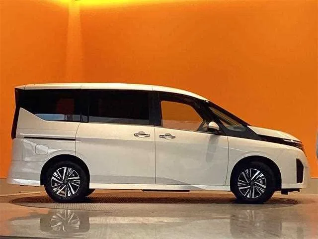 Nissan Serena 2024 — миниатюра 3