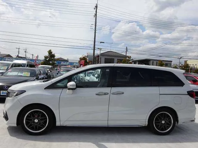 Honda Odyssey 2.0 e:HEV Absolute EX 2024 — миниатюра 3