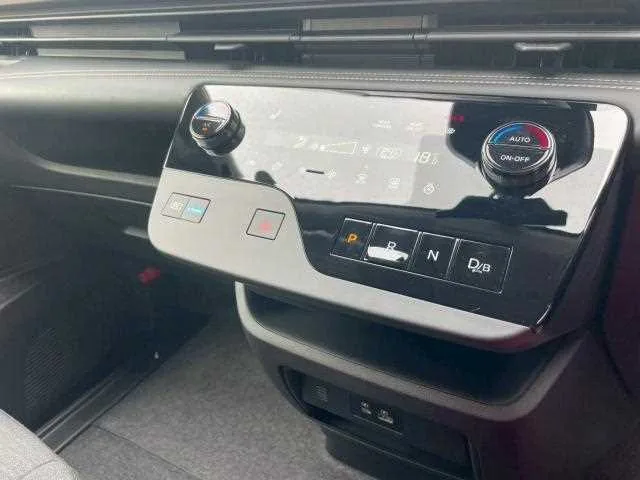 Nissan SERENA 2025 — миниатюра 3