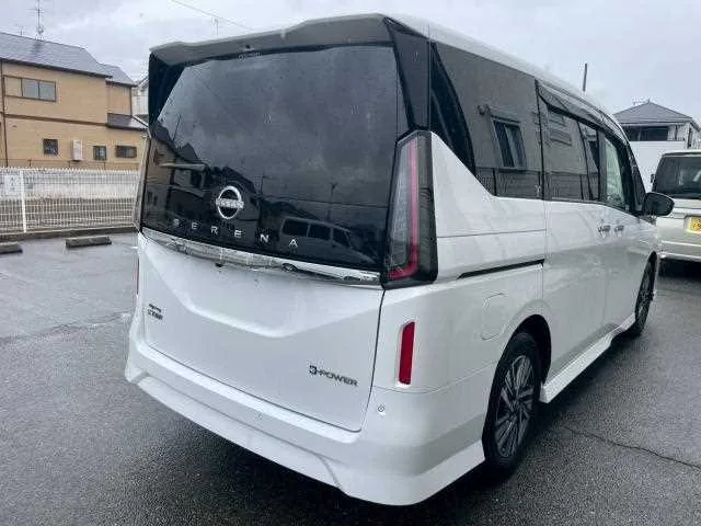 Nissan SERENA 2025 — миниатюра 4