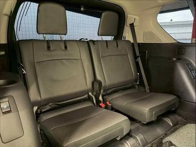 Toyota Land Cruiser Prado 2023 — миниатюра 3