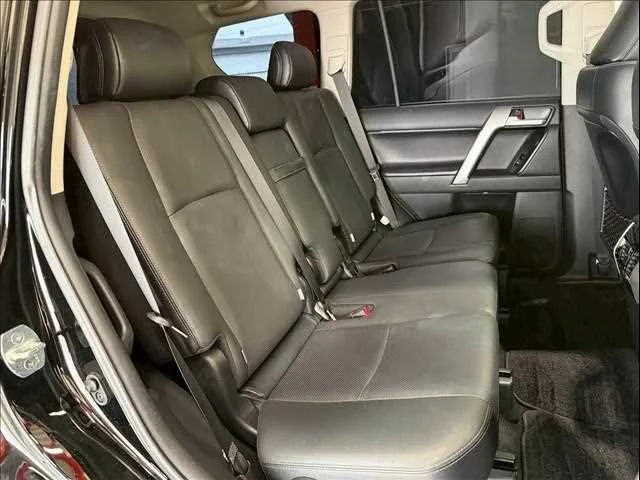Toyota Land Cruiser Prado 2023 — миниатюра 5