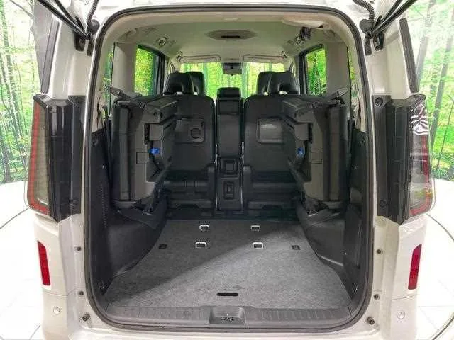 Nissan Serena 2023 — миниатюра 4