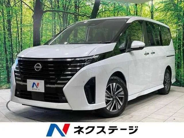 Nissan Serena 2023 — фото 1, купить с доставкой в Москву