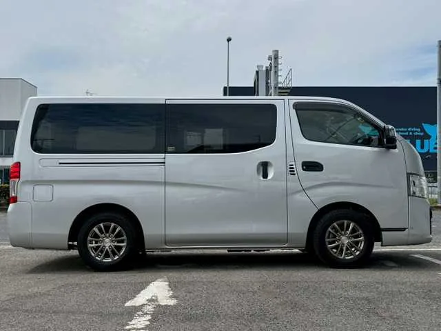 Nissan Caravan Van 2024 — миниатюра 4