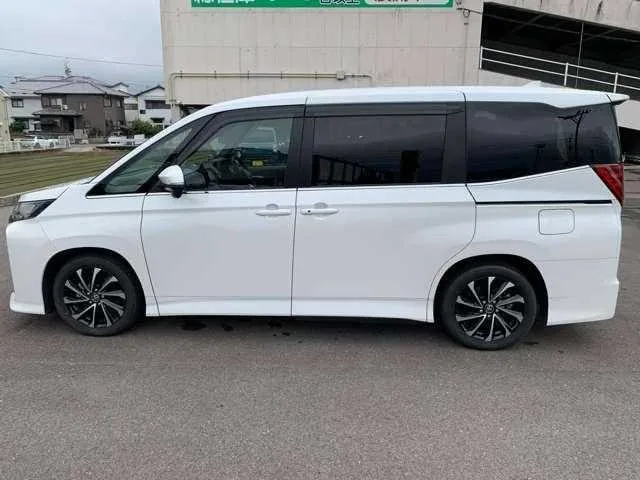 Toyota Noah 2025 — миниатюра 3