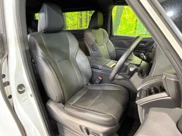 Toyota Alphard Hybrid 2024 — миниатюра 5