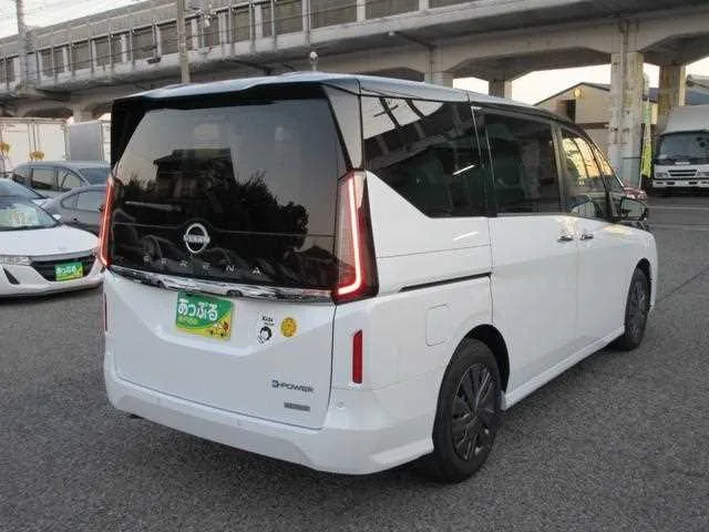 Nissan Serena 2023 — миниатюра 5