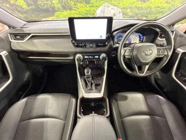 Toyota RAV4 2023 — миниатюра 2