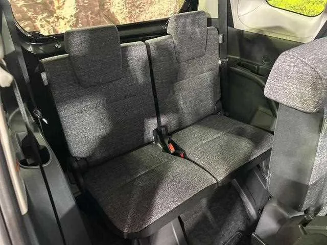 Toyota Sienta 2022 — миниатюра 4