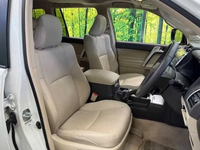 Toyota Land Cruiser Prado 2023 — миниатюра 3