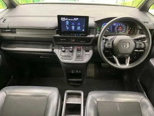 Honda Step WGN 2023 — миниатюра 2