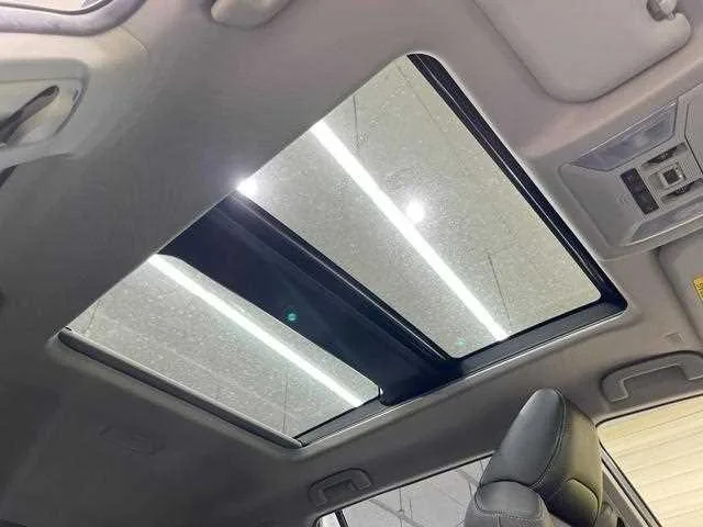 Toyota RAV4 2023 — миниатюра 5