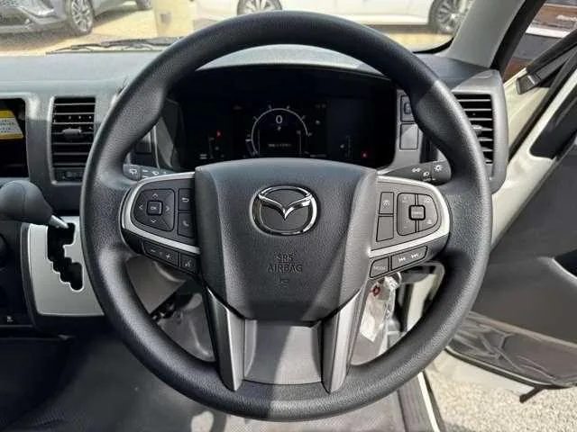 Mazda Bongo Brawny Van 2026 — миниатюра 5