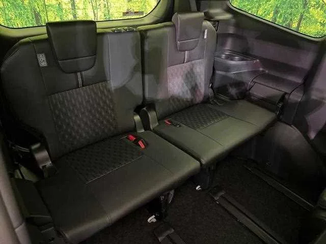 Toyota Noah 2024 — миниатюра 4