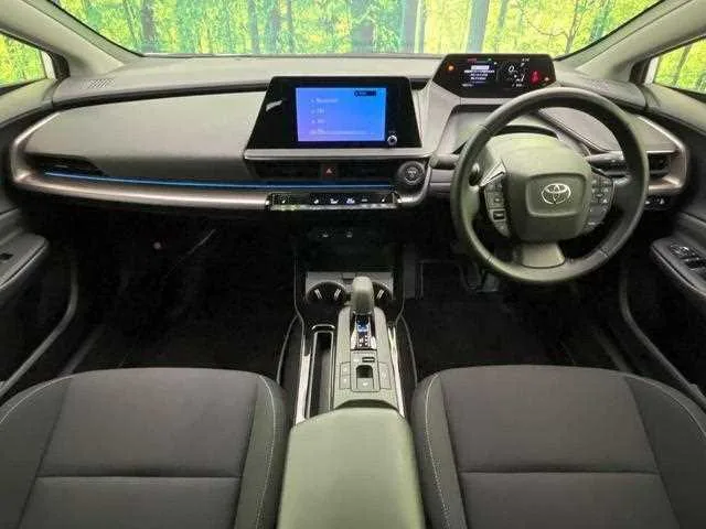 Toyota Prius 2023 — миниатюра 2