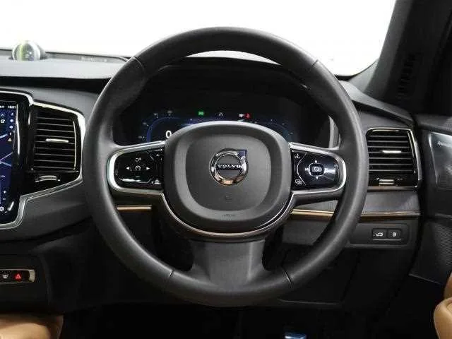 Volvo XC90 2023 — миниатюра 2
