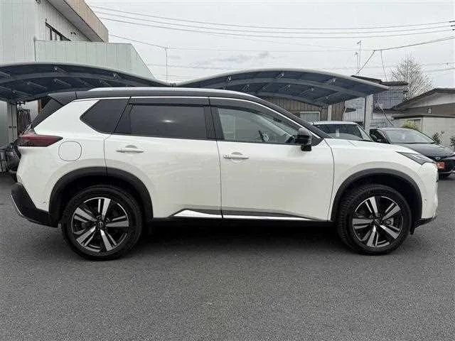 Nissan X-Trail 2022 — миниатюра 5