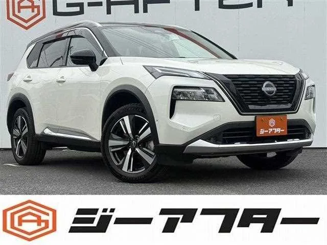 Nissan X-Trail 2022 — фото 1, купить с доставкой в Москву