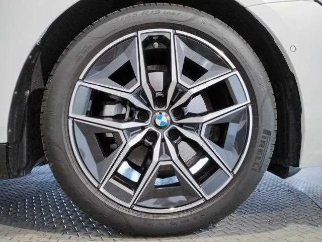BMW 5 Series 2023 — миниатюра 3