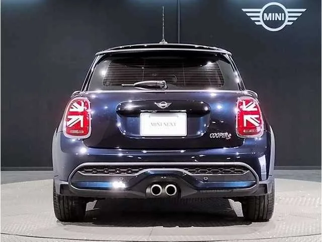 BMW MINI 2022 — миниатюра 2
