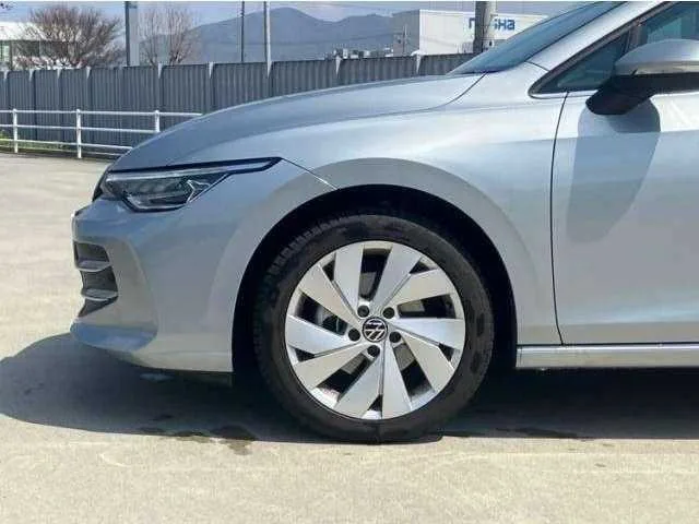 Volkswagen Golf 2025 — миниатюра 3