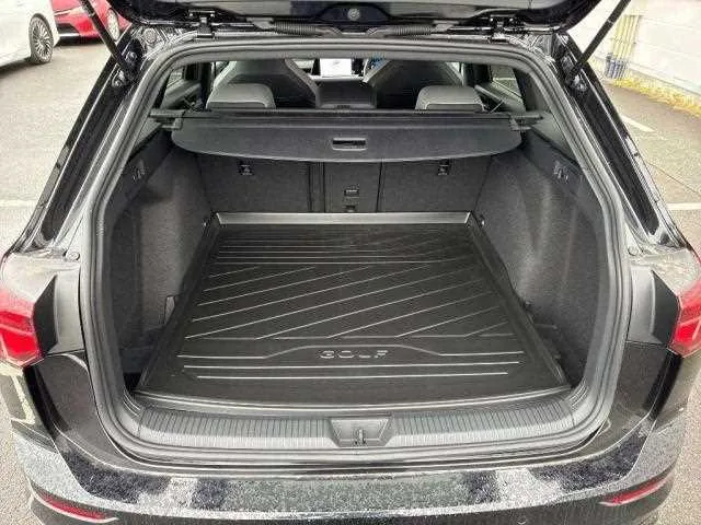 Volkswagen Golf Variant 2023 — миниатюра 2