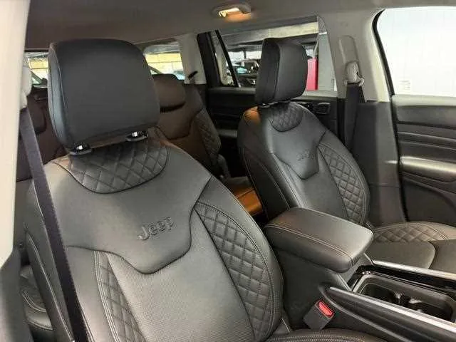 Jeep Commander 2025 — миниатюра 4