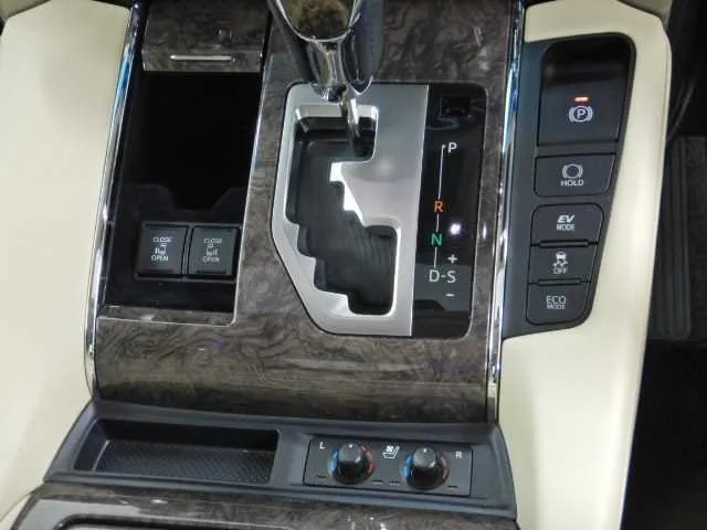 Toyota ALPHARD HYBRID 2023 — миниатюра 3