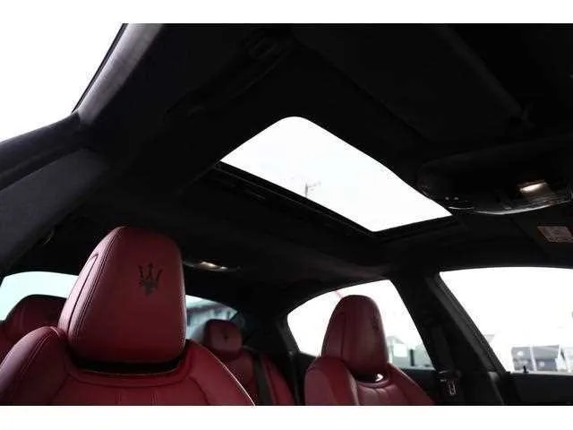 Maserati Ghibli 2022 — миниатюра 4
