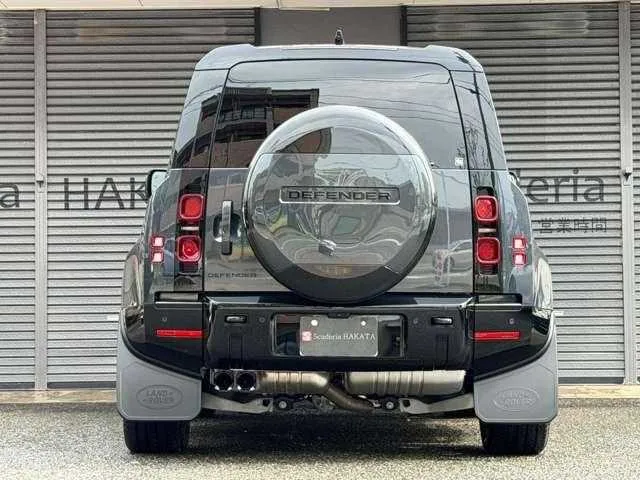 Land Rover Defender 2024 — миниатюра 5
