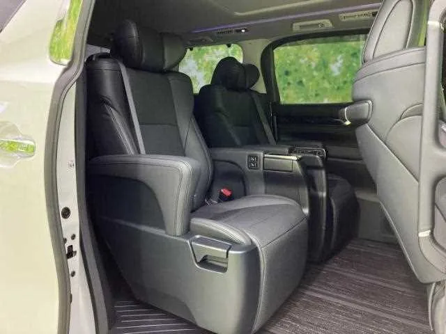 Toyota Alphard G 2023 — миниатюра 5