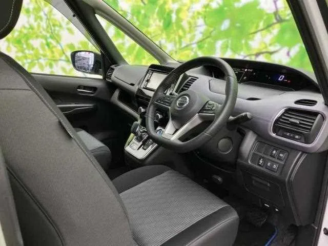 Nissan SERENA 2022 — миниатюра 2