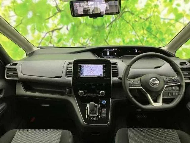 Nissan SERENA 2022 — миниатюра 4
