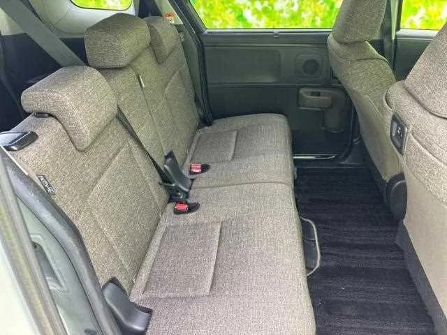 Toyota Sienta Z 2023 — миниатюра 5