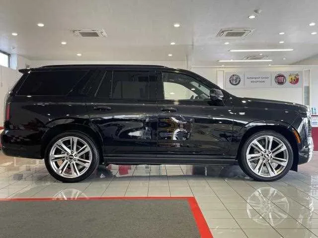 Cadillac Escalade 2025 — миниатюра 4