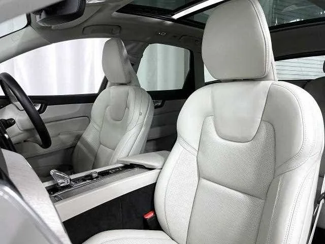 Volvo XC60 2024 — миниатюра 3