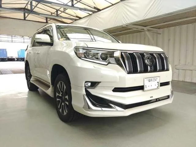 Toyota Land Cruiser Prado TX L PACKAGE 2022 — фото 1, купить с доставкой в Москву