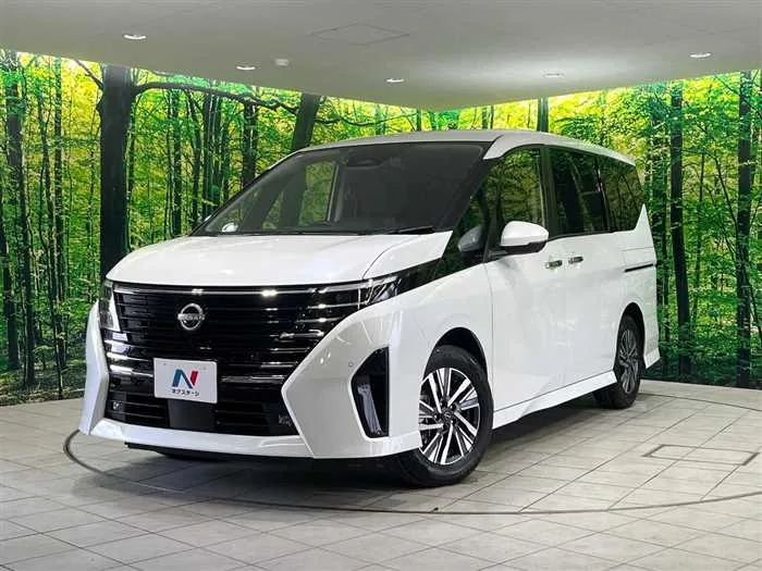 Nissan Serena 2024 — фото 1, купить с доставкой в Москву