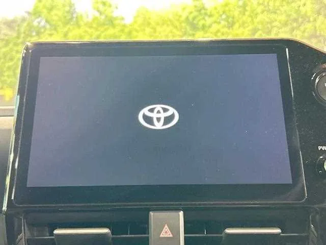 Toyota Voxy 2024 — миниатюра 4