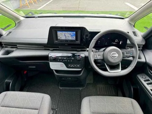 Nissan SERENA 2024 — миниатюра 5