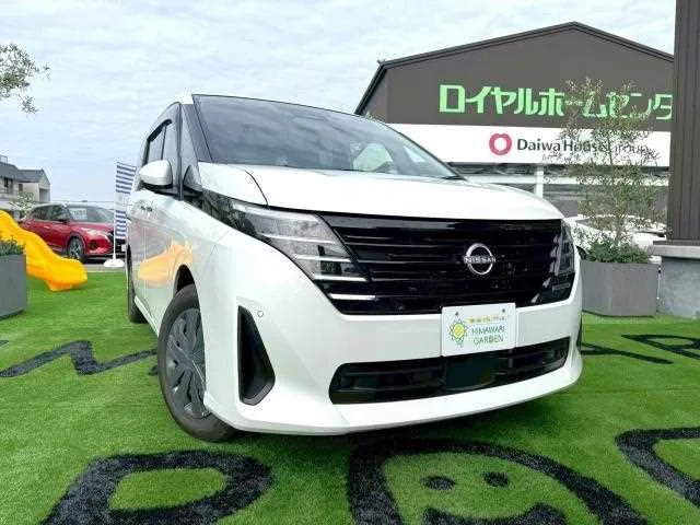 Nissan SERENA 2024 — фото 1, купить с доставкой в Москву