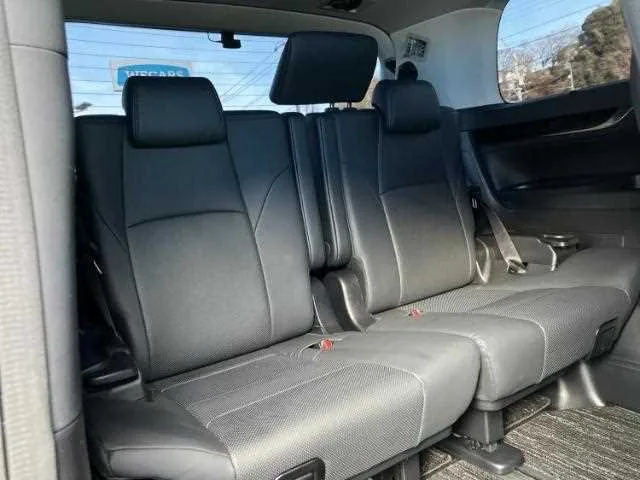 Toyota Alphard G 2023 — миниатюра 3