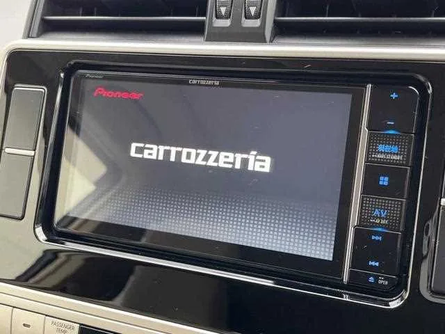Toyota Land Cruiser Prado 2022 — миниатюра 5
