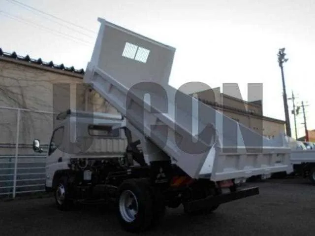 Mitsubishi Fuso Canter 2023 — миниатюра 4