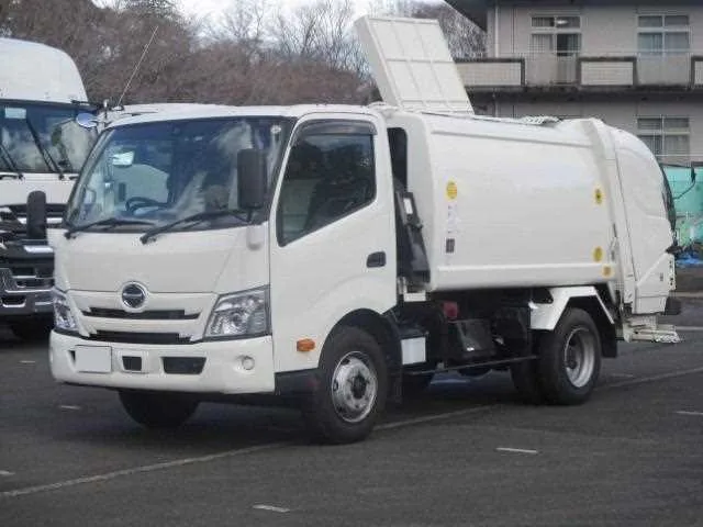 Hino Dutro 2023 — миниатюра 2